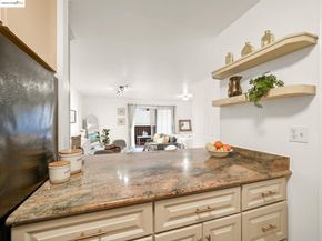 1321 Webster St D212, Alameda CA 94501