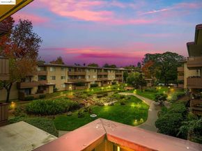 1321 Webster St D212, Alameda CA 94501