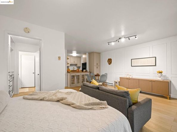 1321 Webster St D212, Alameda CA 94501