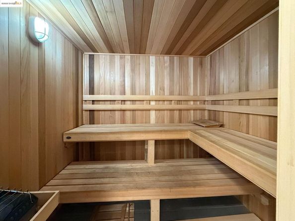 1321 Webster St D212, Alameda CA 94501