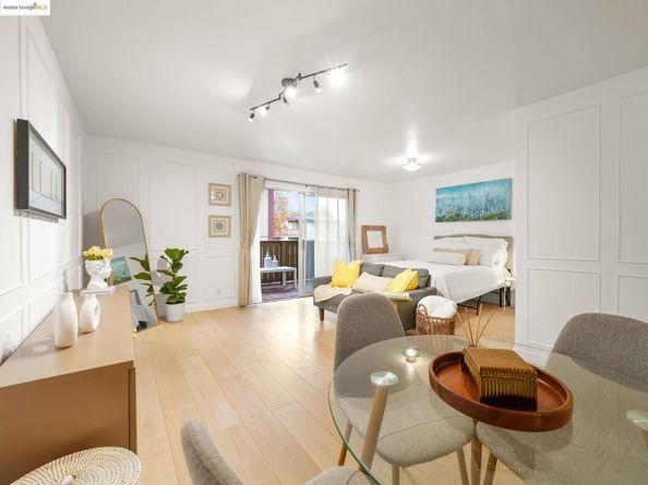 1321 Webster St D212, Alameda CA 94501