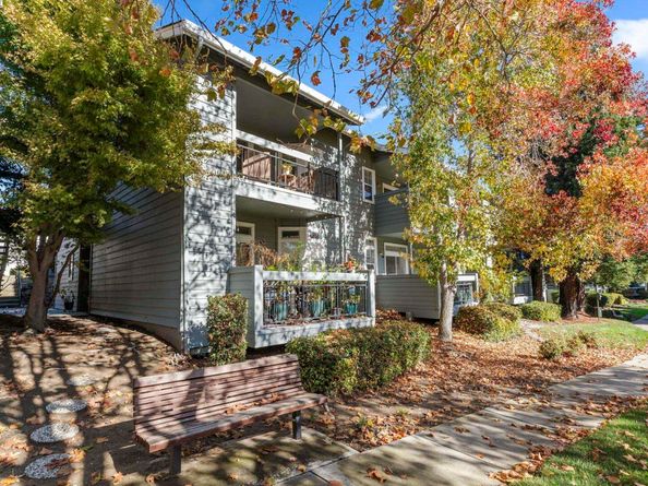 8170 Mountain View Dr F, Pleasanton CA 94588