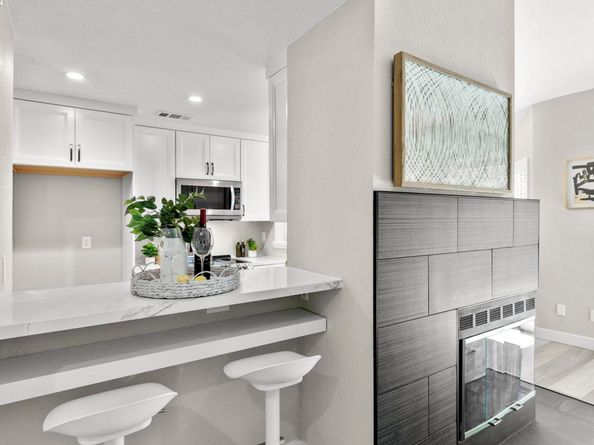 8170 Mountain View Dr F, Pleasanton CA 94588