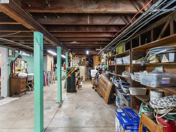 629 Santa Clara Ave., Alameda CA 94501