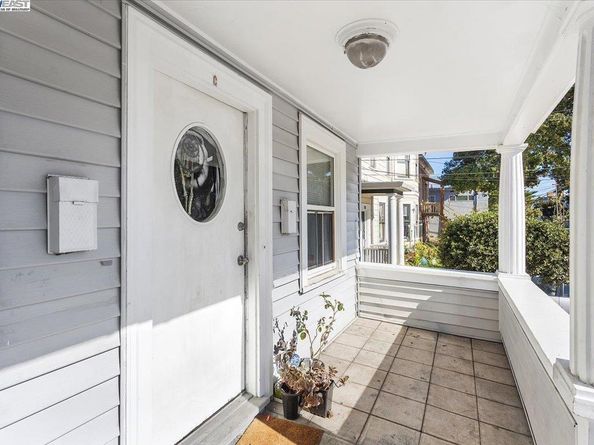 629 Santa Clara Ave., Alameda CA 94501