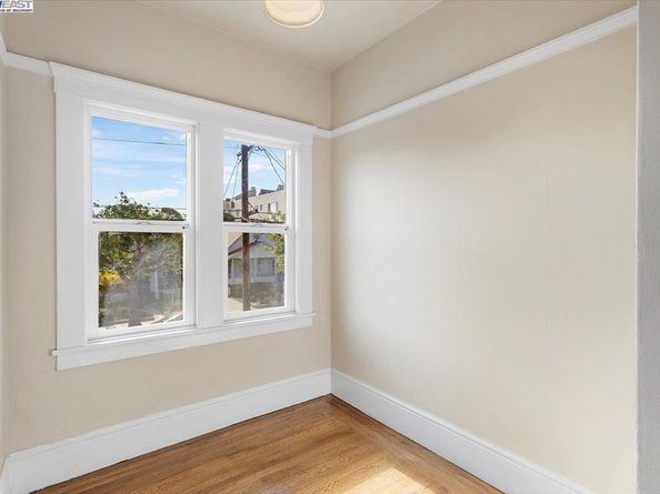 629 Santa Clara Ave., Alameda CA 94501