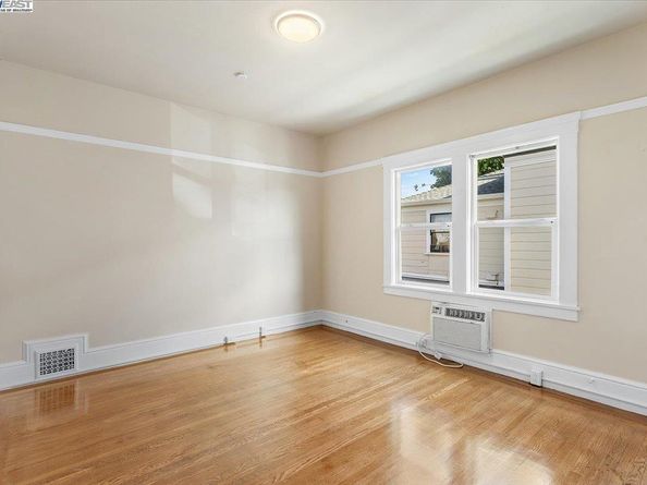 629 Santa Clara Ave., Alameda CA 94501