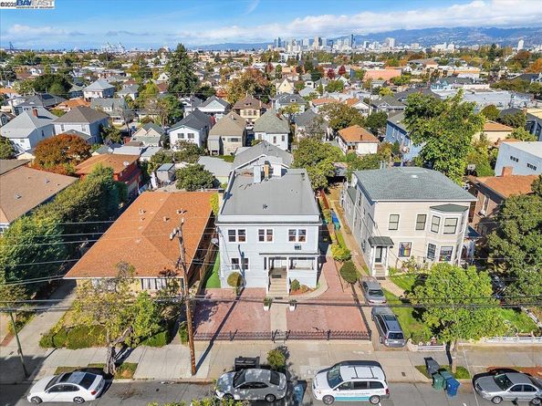 629 Santa Clara Ave., Alameda CA 94501