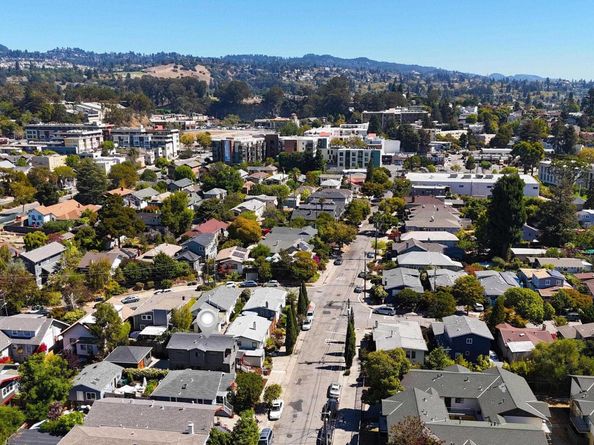 354 49th, Oakland CA 94609
