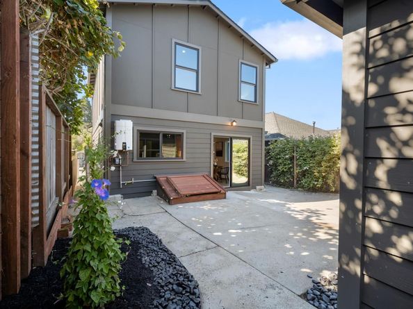 354 49th, Oakland CA 94609