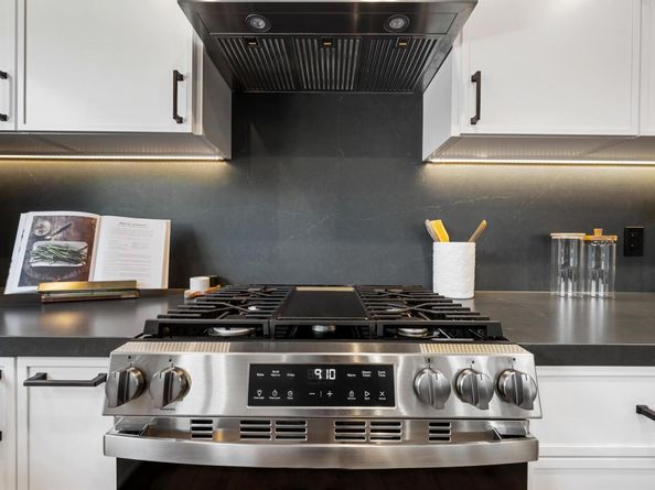 354 49th, Oakland CA 94609