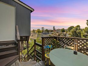 243 Oakland Ave, Oakland CA 94611