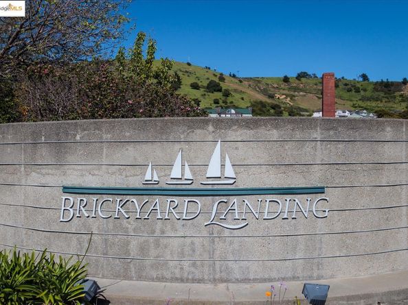 1300 Quarry Ct 212, Richmond CA 94801