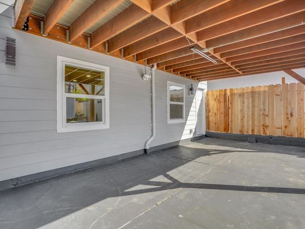 1247 Fitzgerald Ave, San Francisco CA 94124