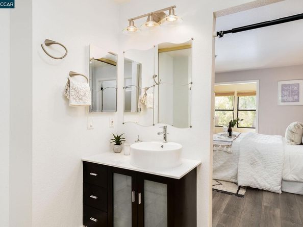 1722 S Villa Way, Walnut Creek CA 94595