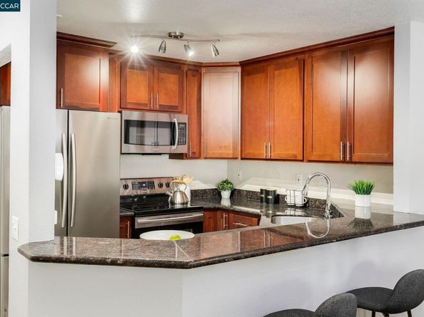 1722 S Villa Way, Walnut Creek CA 94595