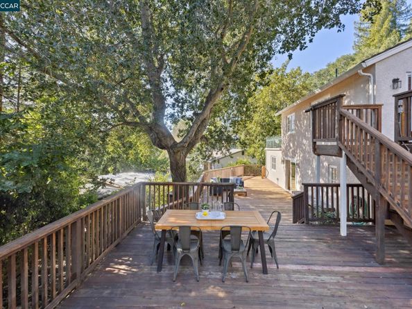 40 Las Palomas, Orinda CA 94563