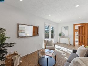 40 Las Palomas, Orinda CA 94563