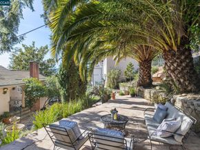 40 Las Palomas, Orinda CA 94563