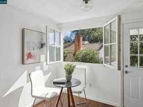 40 Las Palomas, Orinda CA 94563