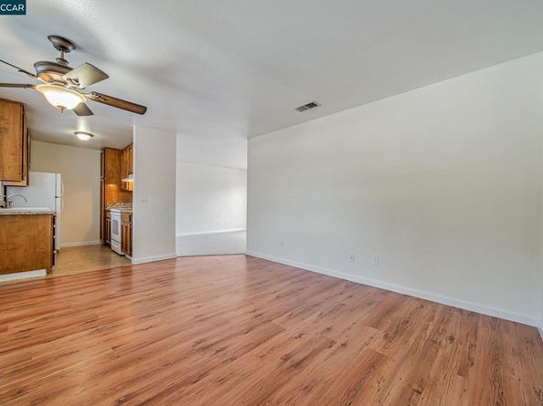 68 Peters Ave 6, Pleasanton CA 94566