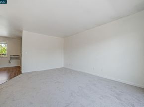 68 Peters Ave 6, Pleasanton CA 94566