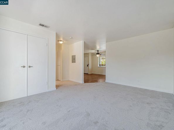 68 Peters Ave 6, Pleasanton CA 94566