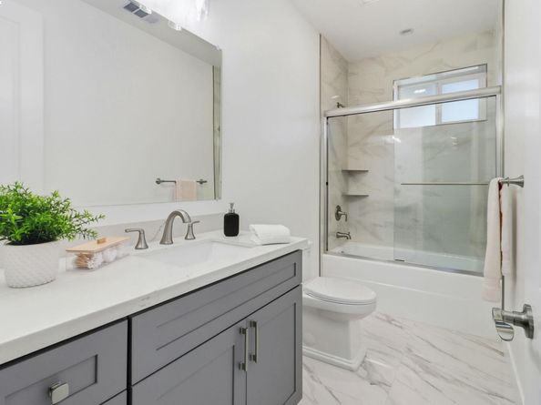 492 Sunset Blvd, Hayward CA 94541
