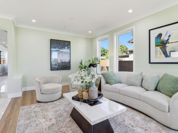 492 Sunset Blvd, Hayward CA 94541