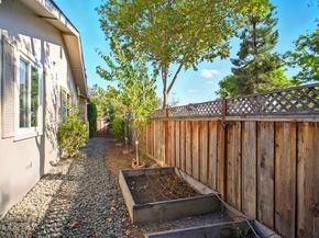 4987 Winchester Pl, Newark CA 94560