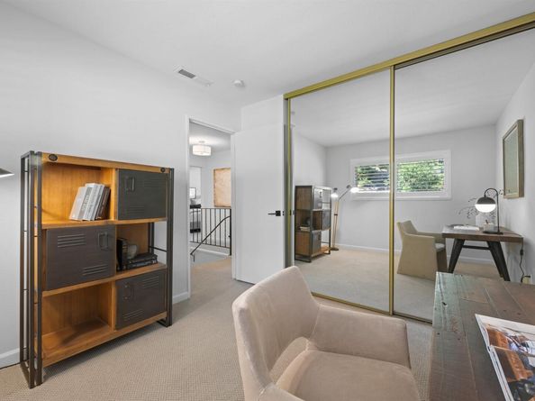 7796 Surrey Ln, Oakland CA 94605