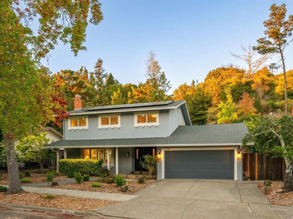 7796 Surrey Ln, Oakland CA 94605