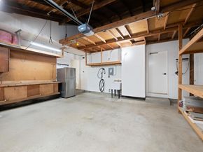 7796 Surrey Ln, Oakland CA 94605