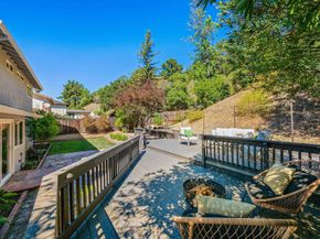 7796 Surrey Ln, Oakland CA 94605