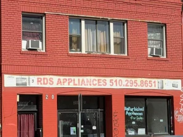 2560 International Blvd., Oakland CA 94601