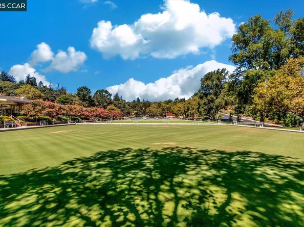2709 Golden Rain Road 6, Walnut Creek CA 94595