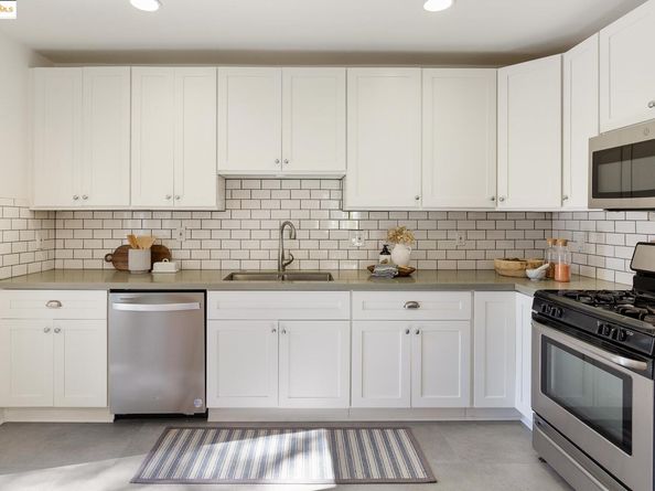 495 Jean St, Oakland CA 94610