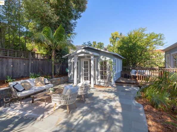 495 Jean St, Oakland CA 94610