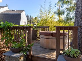 495 Jean St, Oakland CA 94610