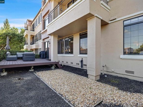 51 Eagle Lake Ct 11, San Ramon CA 94582