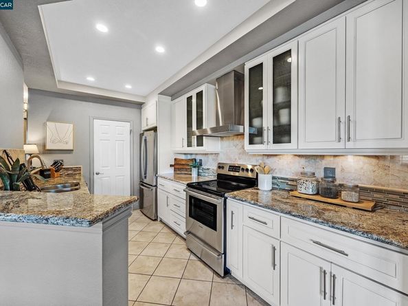 51 Eagle Lake Ct 11, San Ramon CA 94582