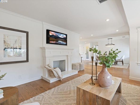 118 Feliz Ct, Danville CA 94526