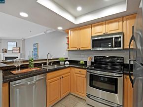 2550 Oak Rd 115, Walnut Creek CA 94597