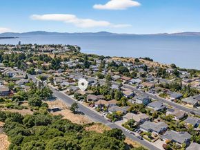 1200 Bay View Farm Rd, Pinole CA 94564