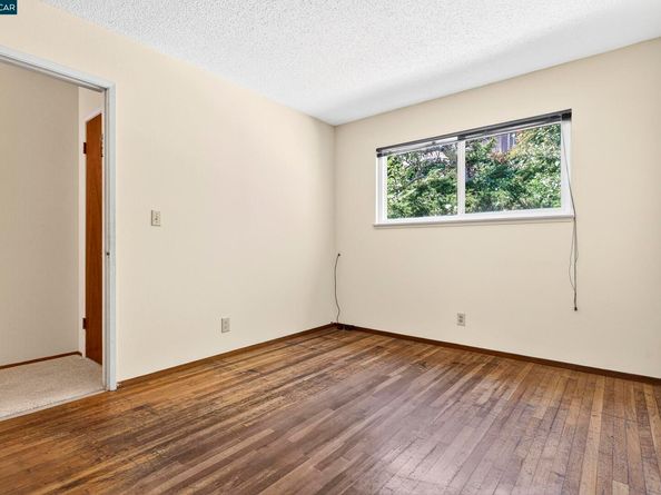 1200 Bay View Farm Rd, Pinole CA 94564