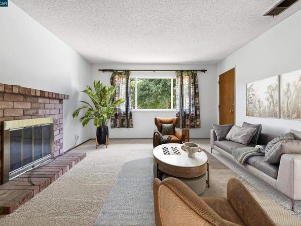 1200 Bay View Farm Rd, Pinole CA 94564