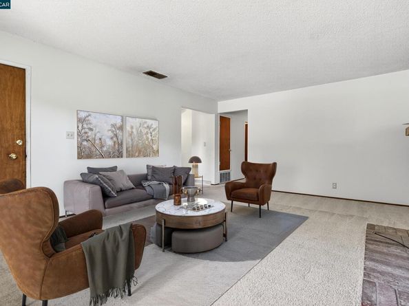 1200 Bay View Farm Rd, Pinole CA 94564