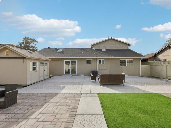 5447 Saint Mark Ave, Newark CA 94560