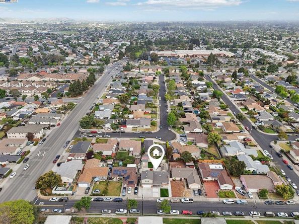 5447 Saint Mark Ave, Newark CA 94560
