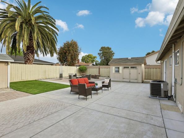 5447 Saint Mark Ave, Newark CA 94560